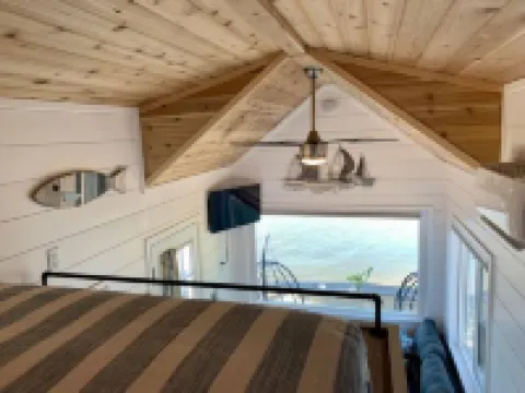 The River's Edge - Tiny Home 3