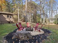 NEW - Modern Cabin Oasis - 2 Acre Retreat! Hotels in Apex