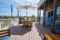 New! Condo centrally located in ViBe district