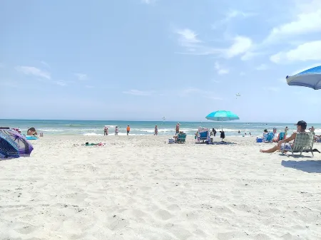 Cute Little River Condo, Newly updated 2 bedrooms 3 beds, sleeps 4-5