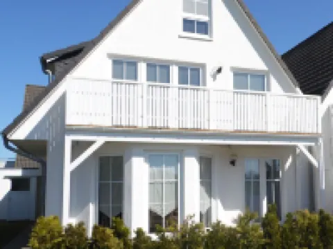 Apartment "Sunshine" upstairs for 4 people Hotele w: Breege