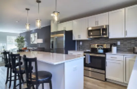 New Condo! Minutes from Sand Springs Golf Course & Wedding/Event Venue