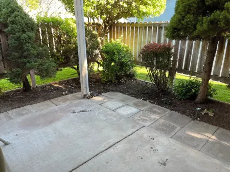 Spacious 5-bedroom house with AC and WiFi in enjoyable West Point