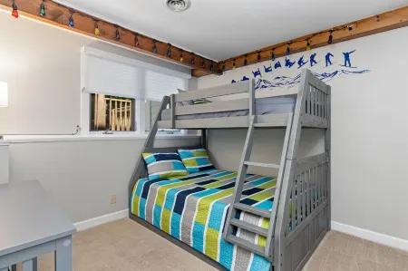 Wintergreen Condo -Steps to Ski and restaurants