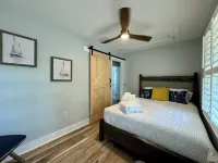 Newly renovated & furnished 3 bdrm, 2 bath lake home, dock, spectacular view