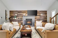 Cabin in the heart of Poconos! A Pocono Bliss! Close to Kalahari and Camelback