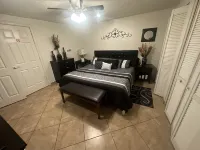Beautiful 4bedroom and heated pool, great place for family gatherings!