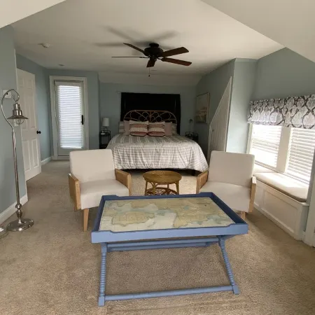 Belle of the Beach: 30 ft to Gorgeous Private Beachfront Home Sleeps up to 13