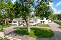 5Br Boise Farmhouse w/ Seasonally Heated Pool & Huge Yard