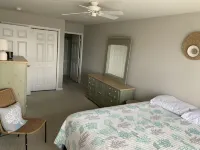 Beautiful Condo-a Short Distance to Beach/Boardwalk (East 17th Street)
