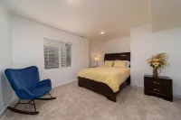 Cozy downtown retreat (pet friendly