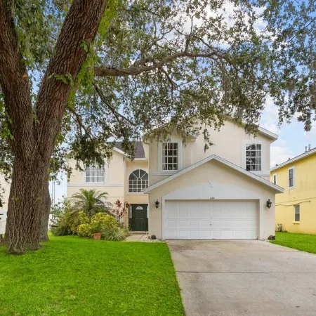 Splendid Lake View Villa with Heated Pool/Spa Near Disney