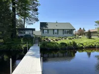 3 Bedroom house on peaceful clear water lake