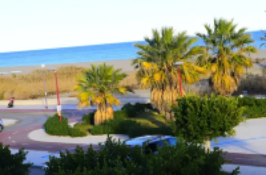 FIRST LINE OF PLAYA REAL, APARTMENT IN RESIDENTIAL AREA, WIFI