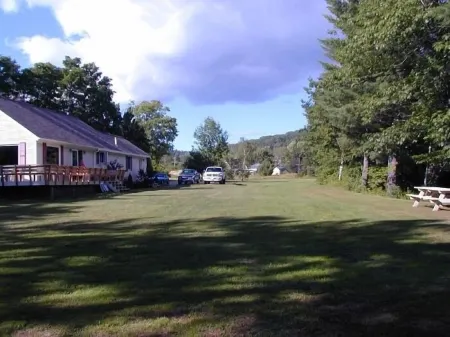 Getaway Lakefront Home for Skiing or Summer Enjoyment