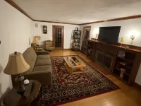 Beautiful Spacious 4BRM House! 阿靈頓酒店