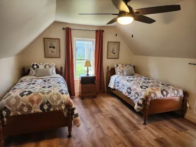 Best in the Bay!! 3B/1.5ba, Pet friendly Home