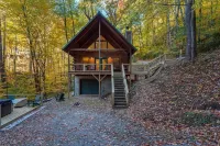 Creekside Cabin • Hot Tub • Decks - Chalets