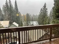 Spacious get away cabin in Mineral, minutes from Lassen south entrance - 3-Star