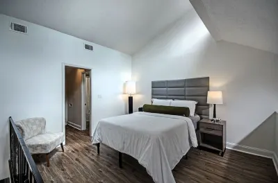 The Cozy Fondren Loft Hotels near Jackson State University