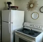 Apple Blossom Cottage // 2 Miles from Downtown ~ 10 Min to Mayo