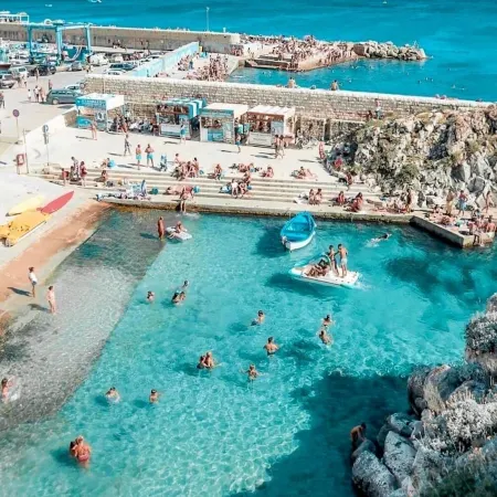Apartment with sea view terrace in Salento Hotel a Castro