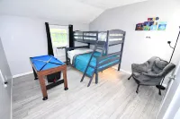 Home w/ Hot Tub, W&D + Free Access to Pools, Lake, Fitness, Tennis, & More.