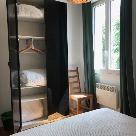 Stunning sea view ROYAN PONTAILLAC, 4 bedrooms, 2 showers, 1 bath, 4 nights mini