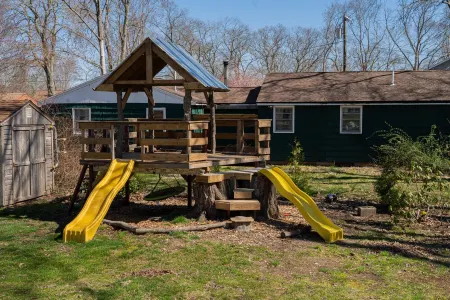 Charming Cottage by the Lake❤️