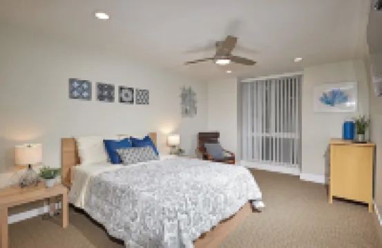 Newly Renovated, Walk to the Beach, Direct ocean view from Master and the Deck
