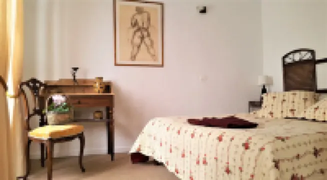 Charming 80m square apartment in the center of L'Isle sur la Sorgue