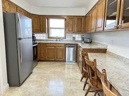 5 Star Home Close to Mt America Center & Temple, Perfect Location, Sleeps 10 Отели рядом с достопримечательностью «Мелалейка Филд»