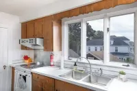 The Retreat on James - 10 mins to Downtown, Mall, SU!