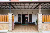 RedDoorz at Syariah House Purwokerto