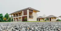Ploen Pirom Hotels near Kasem Bundit University Romklao Campus