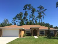 LOVELY & INVITING  Home w/ Heated Pool in Golf Community near Flagler Beach! 플라글러 카운티 호텔