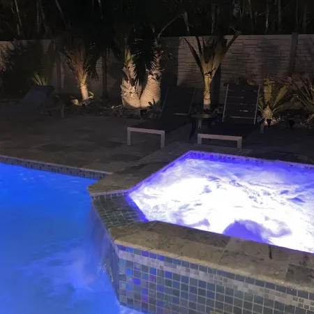 Summer is  Available! Villa with Heated Pool & Spa.Walk to the Beach & Mercado.