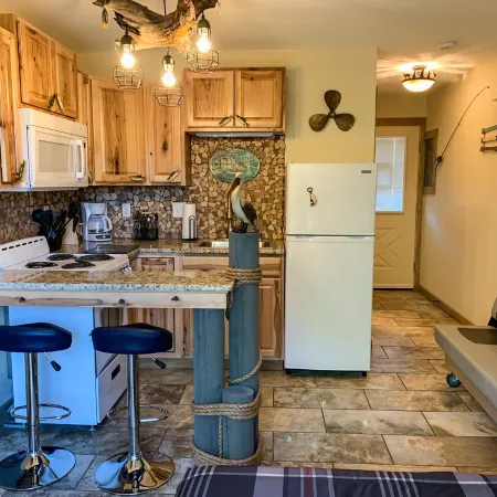 UNIQUE FISHING THEME Studio, complete renovation, FREE WI-FI