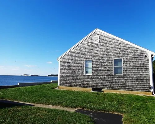 Beach front Cottage, close to downtown - Private Beach and Great Water views Hotels in Wellfleet