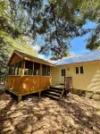 Summer Retreat in the White Mountains; Private Lakes & Hiking. Hotels near Cranmore Mountain Resort