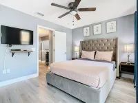 Gorgeous close to Disney 6Br4Bath Slp12,Huge Pool great for family gathering - 3-نجوم
