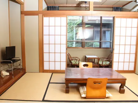 Hotel Yomeikan Отели рядом со станцией JR Kinno station