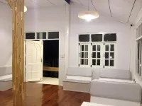 Norn Nab Dao Whitehouse