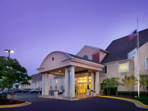 Holiday Inn Express & Suites ANNAPOLIS by IHG - 朝食