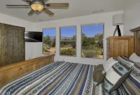 Awe-inspiring setting, private heated pool/spa, just close enough to the action