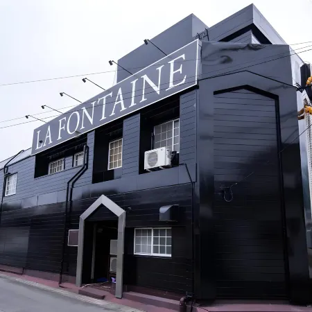 HOTEL Lafonteine Suwa Отели рядом с достопримечательностью «Onsenji Temple»