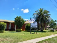 Junction Motel Wagga Hotels near Chaston Pet Hub