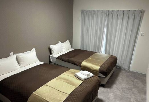 2. 미스터 킨조 인..