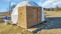 The Birdie Dome • 2 Min to WinStar • 20-Ft Window • Workspace Hotel di 