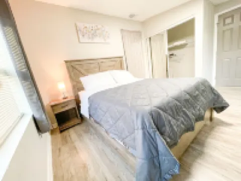 Beautiful room in prime location